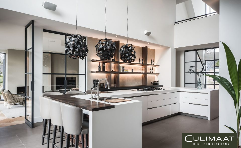 Exclusive materials for exciting contrasts
