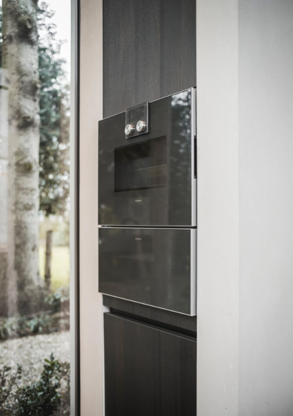 Culimaat keuken in woning van Bob Manders, kookeiland