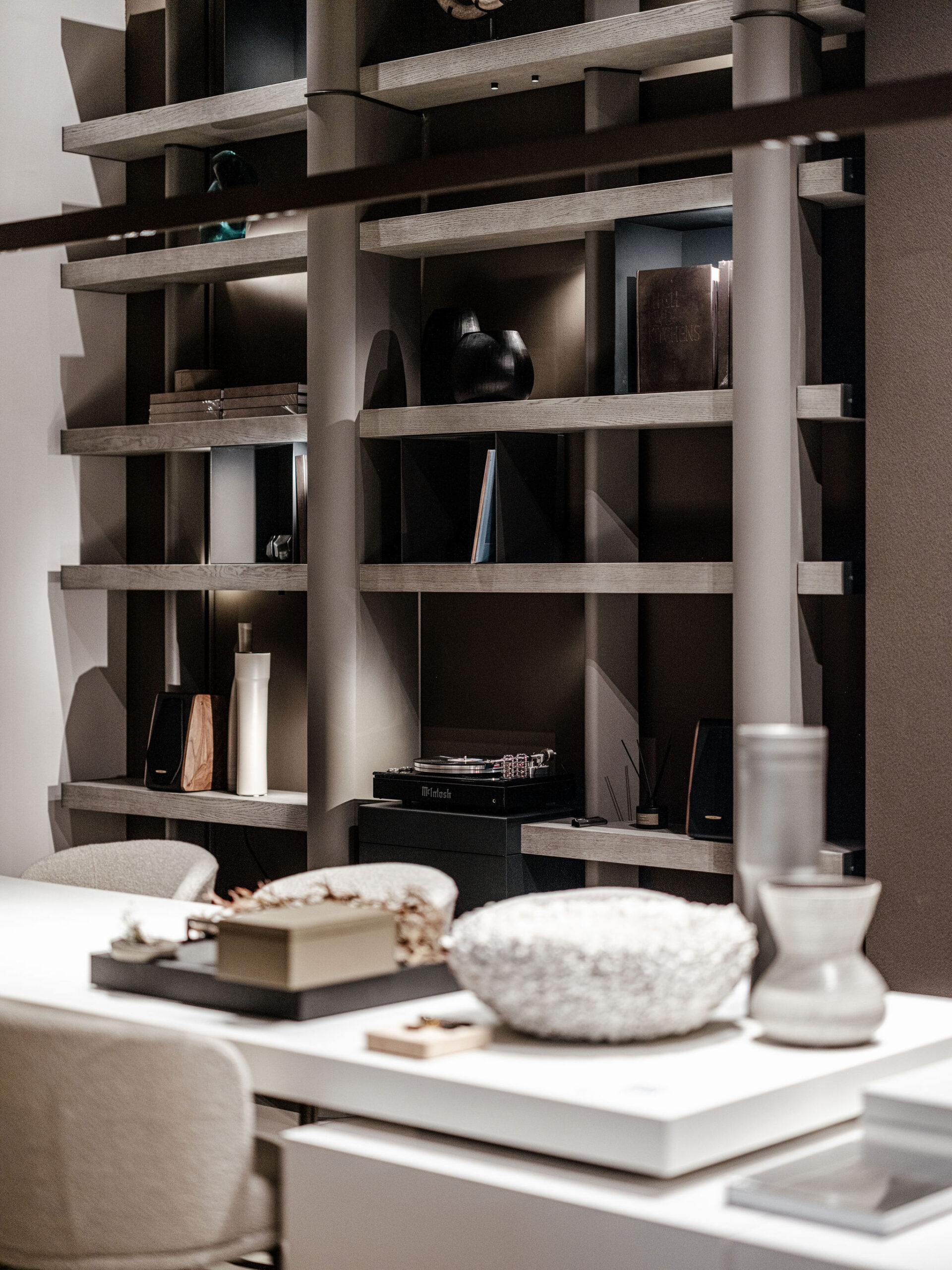 Ontwerptafel in de Culimaat showroom